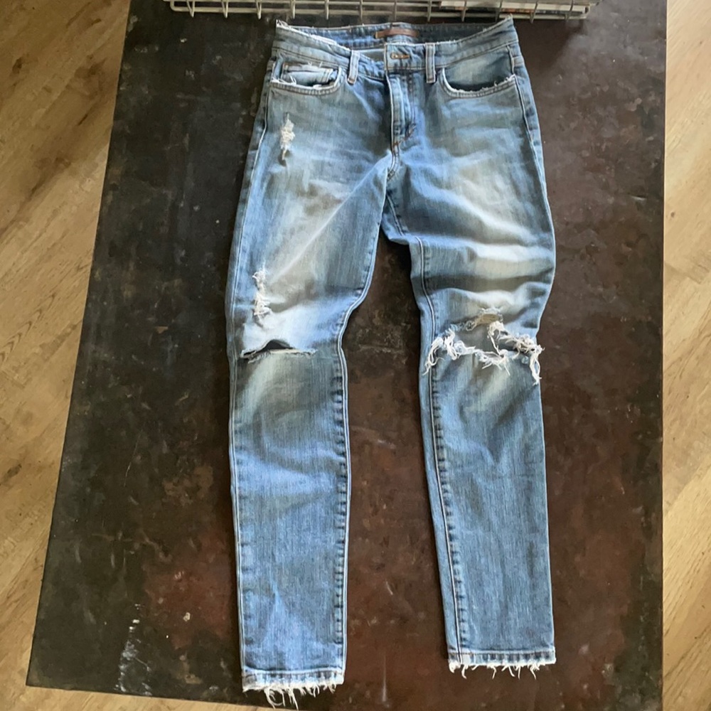 Joe’s Jeans skinny ankle distressed